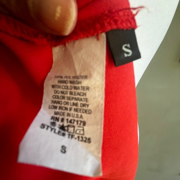 Red Sleeveless Tank Top V Neck Casual Blouse Summer Work Party Date Night - Picture 9 of 9